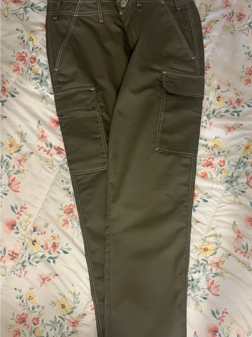 Men's Olive Cargo Pants - Straight Fit